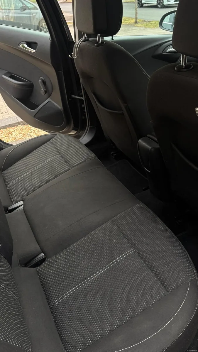 Vauxhall Astra 2015 - Image 6