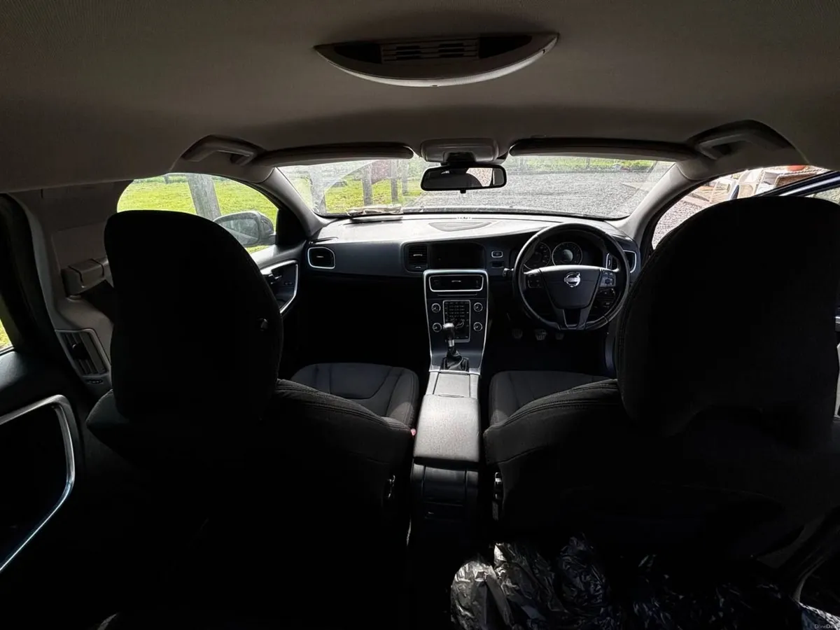 Volvo S60 2013 - Image 4