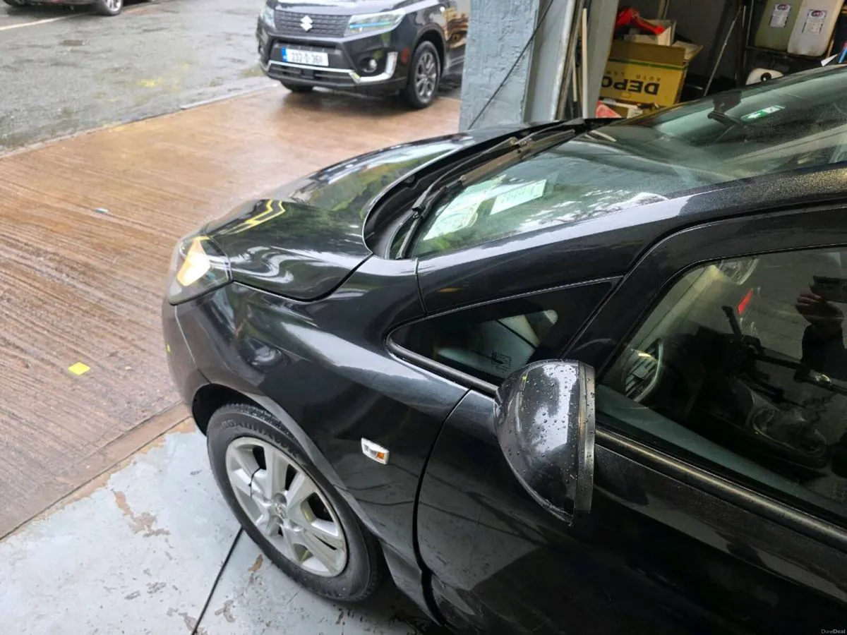 Opel Corsa 2015 1.2 petrol manual - Image 5