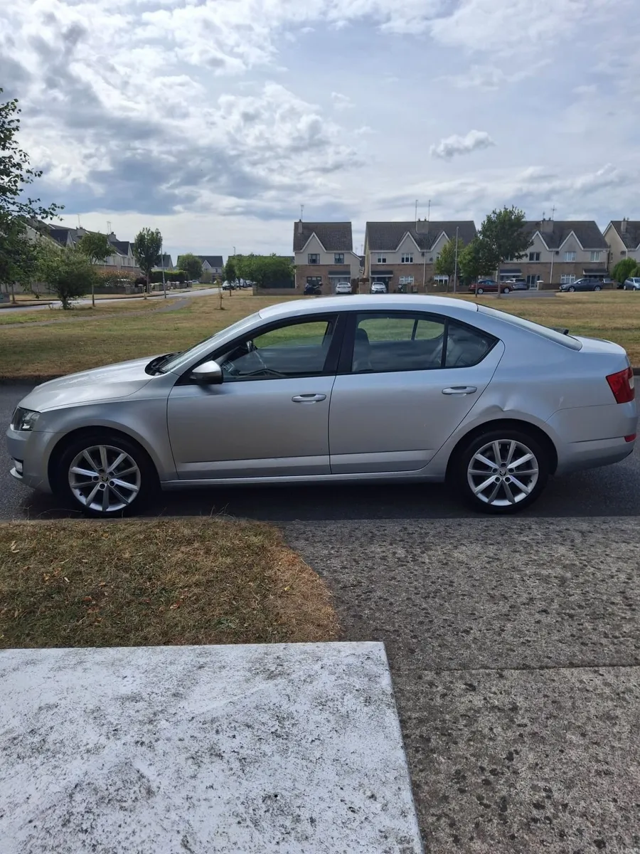 Skoda Octavia 2016 - Image 5