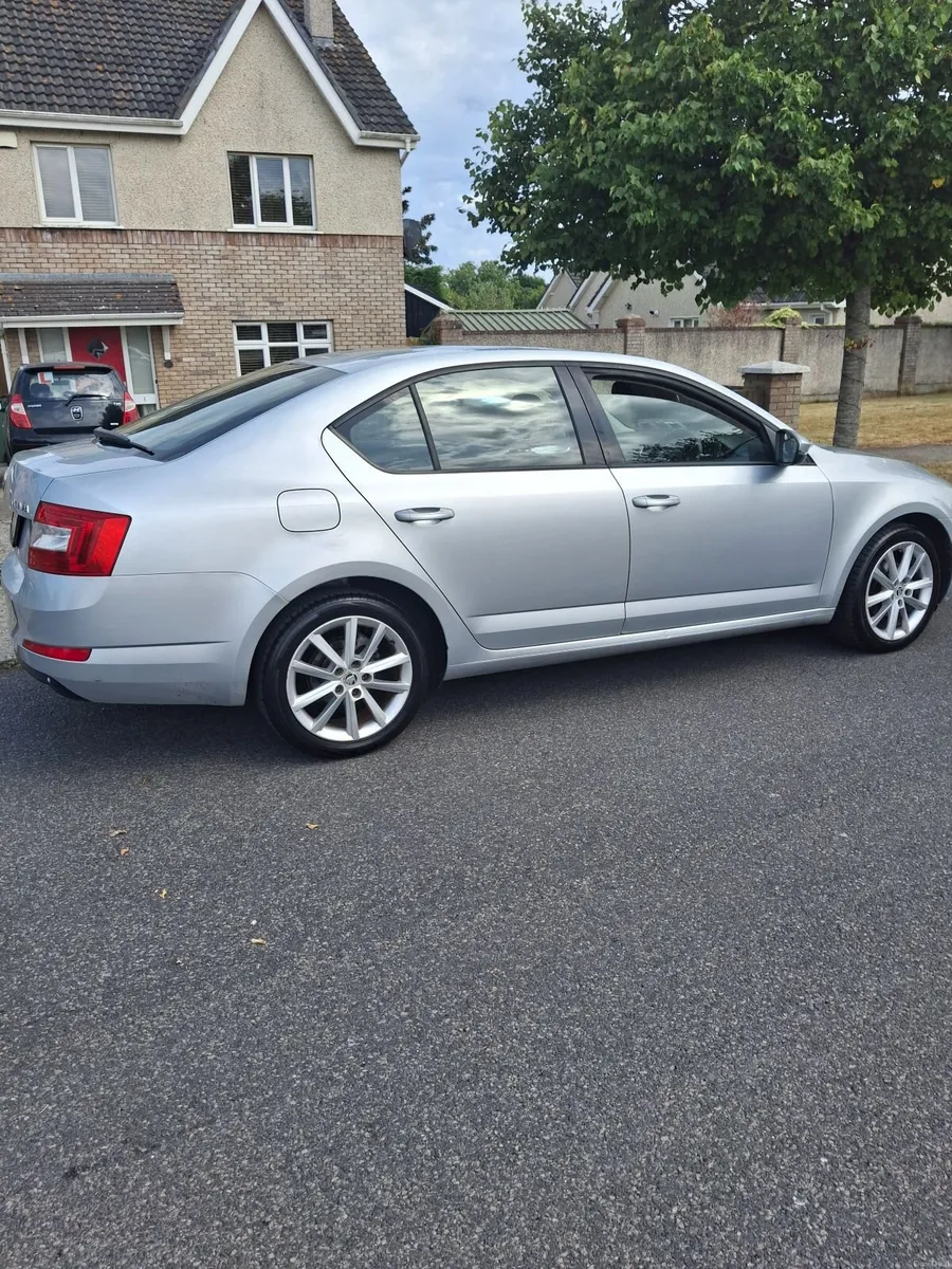 Skoda Octavia 2016 - Image 6