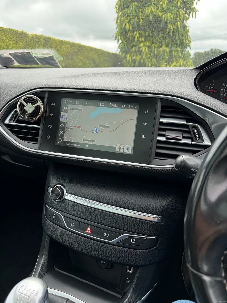 Peugeot 308 - Image 6