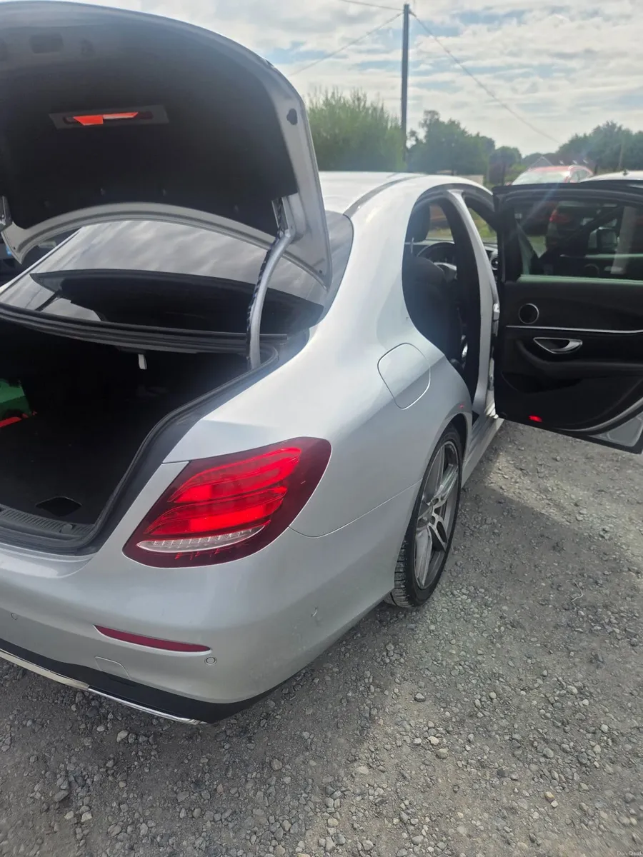 Mercedes-Benz E-Class 2016 - Image 4