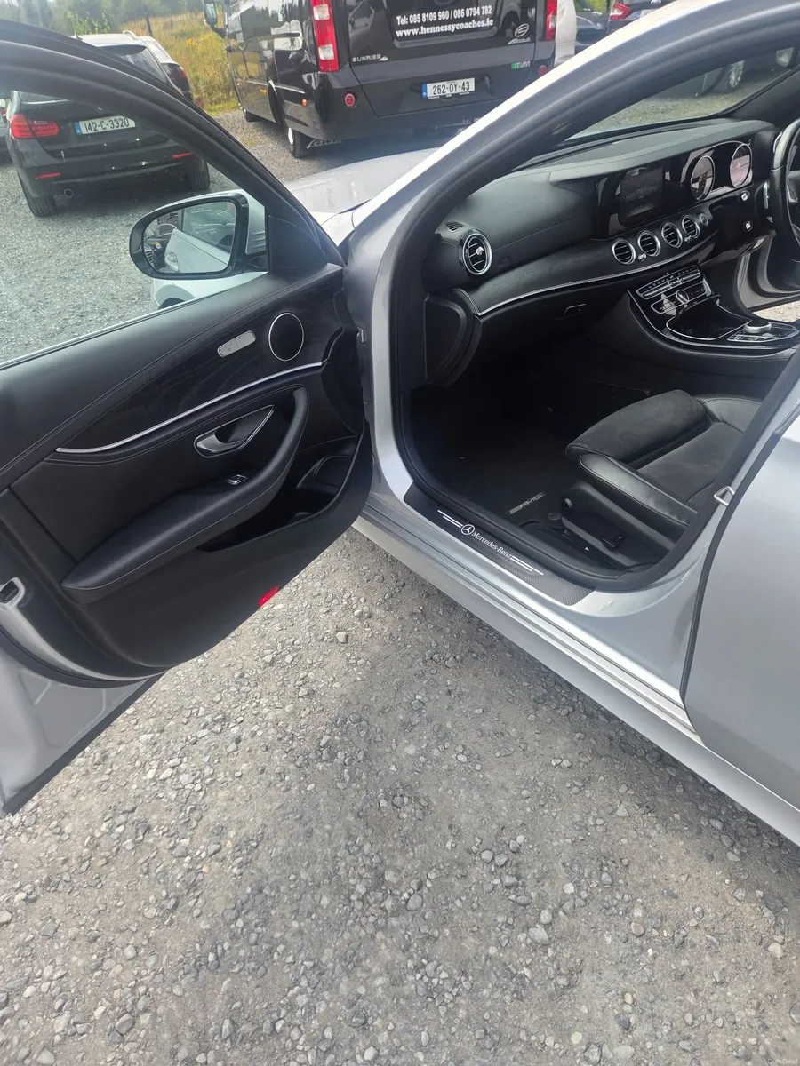 Mercedes-Benz E-Class 2016 - Image 6
