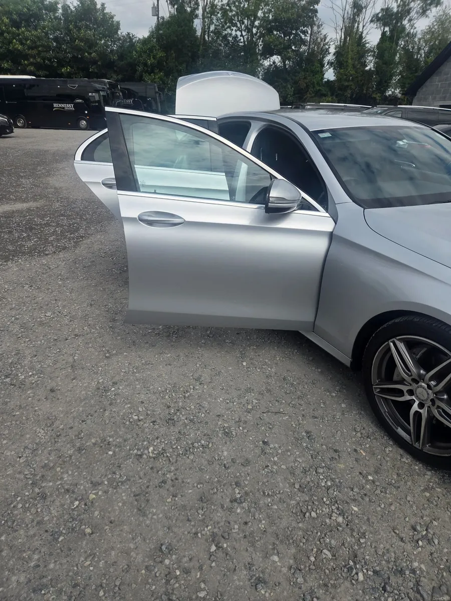 Mercedes-Benz E-Class 2016 - Image 5