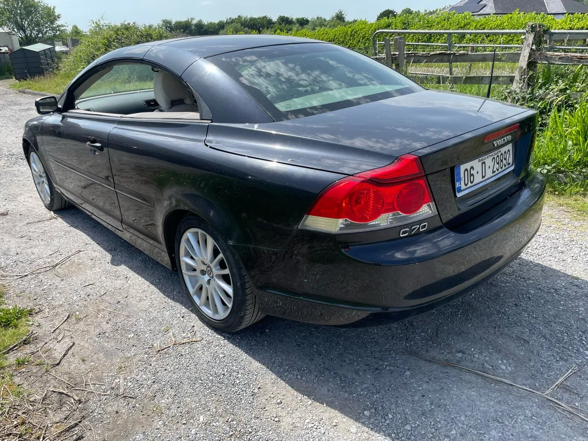 Volvo C70 vintage hard top convertible - Image 4