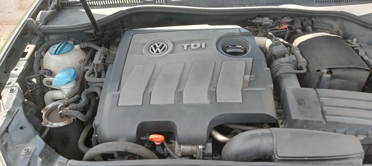 Volkswagen Golf 2011 - Image 6