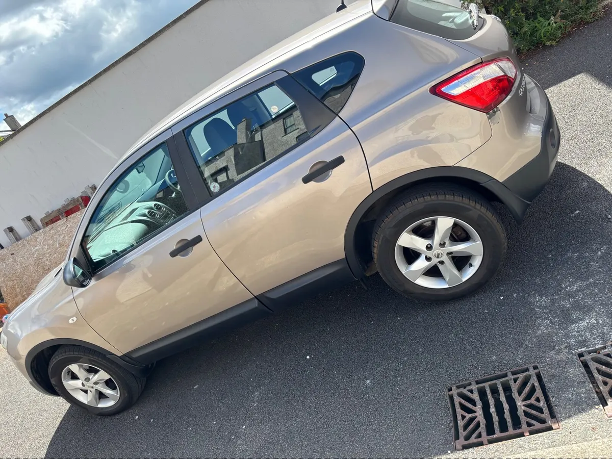 Nissan Qashqai 2012 - Image 4