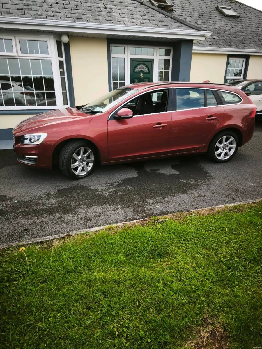 2014 Volvo V60 D2 1.6d Automatic - Image 3