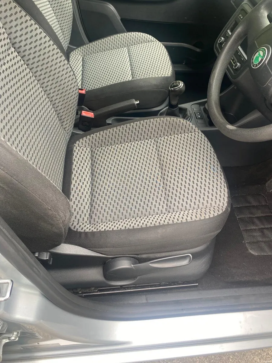Skoda Fabia, 1.2 Petrol, 59K, NctD 07/27, 2012 - Image 5
