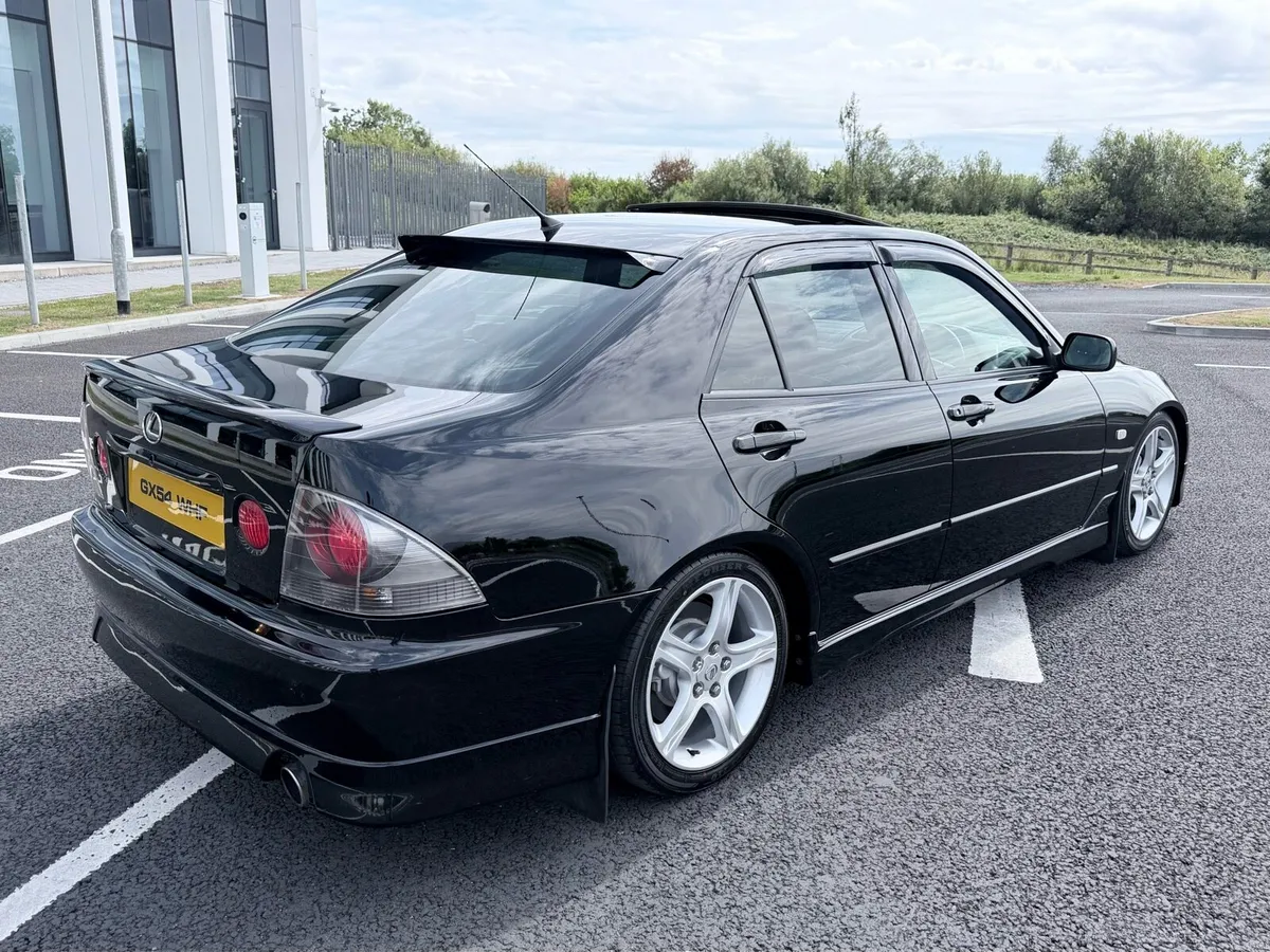 2004 is200 sport - Image 3