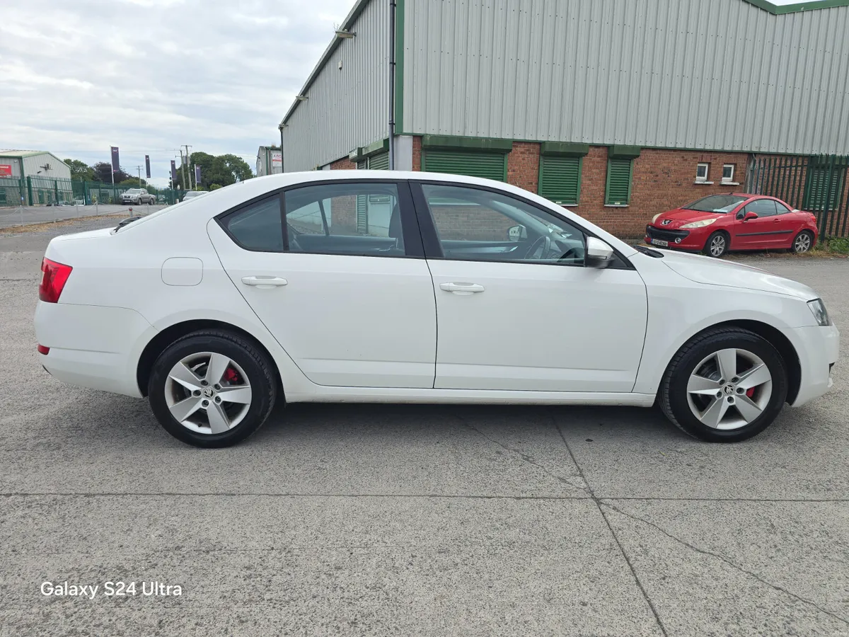 Skoda Octavia 1.6 tdi MINT CONDITION 142 - Image 5