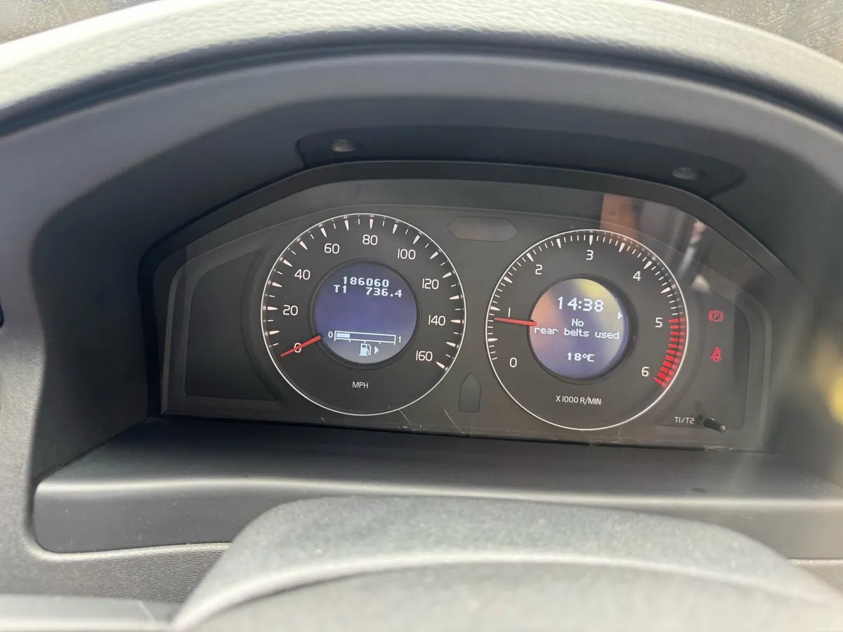 Car - Image 4