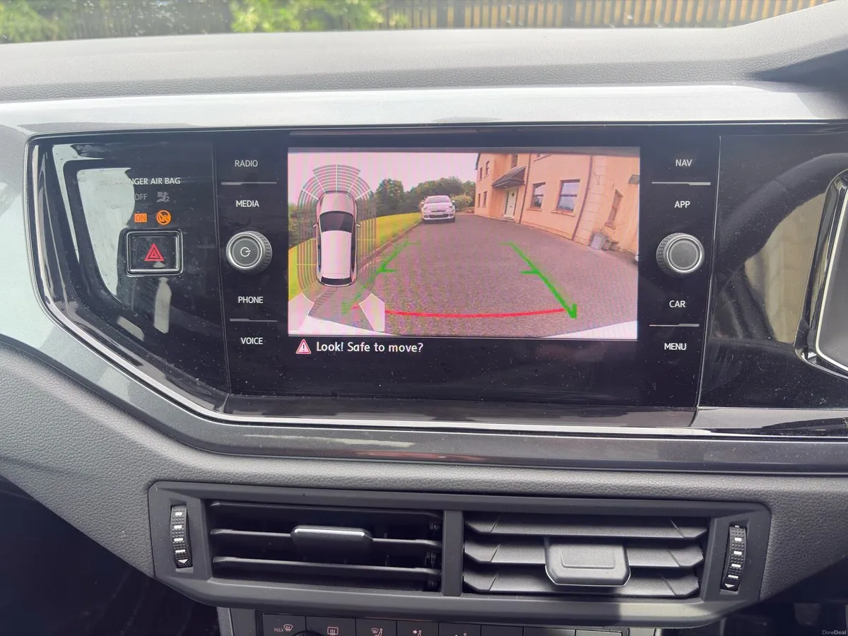 Volkswagen polo 2019 1.0 petrol automatic - Image 6