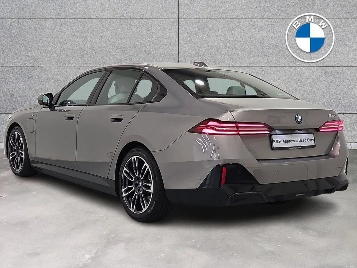 BMW 5-Series 530e M Sport Saloon - Image 2