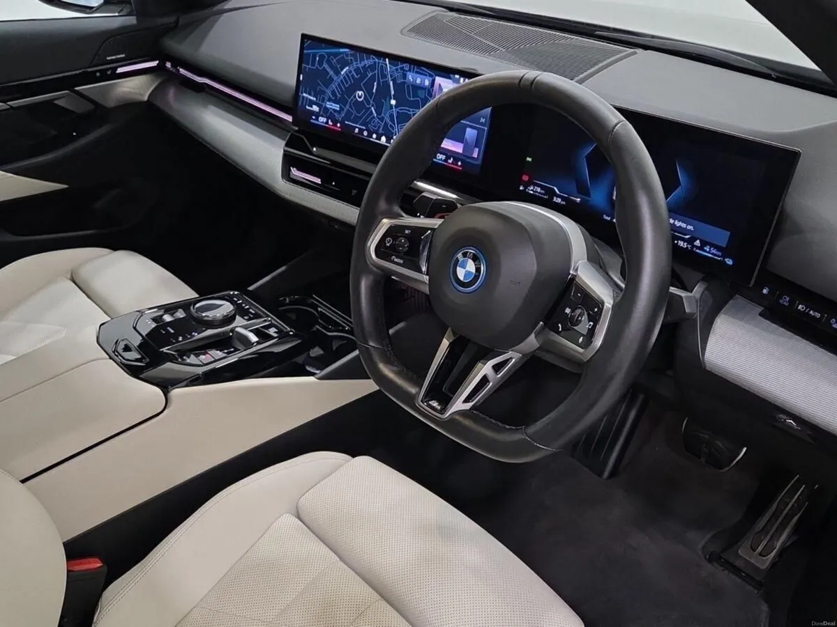 BMW 5-Series 530e M Sport Saloon - Image 6