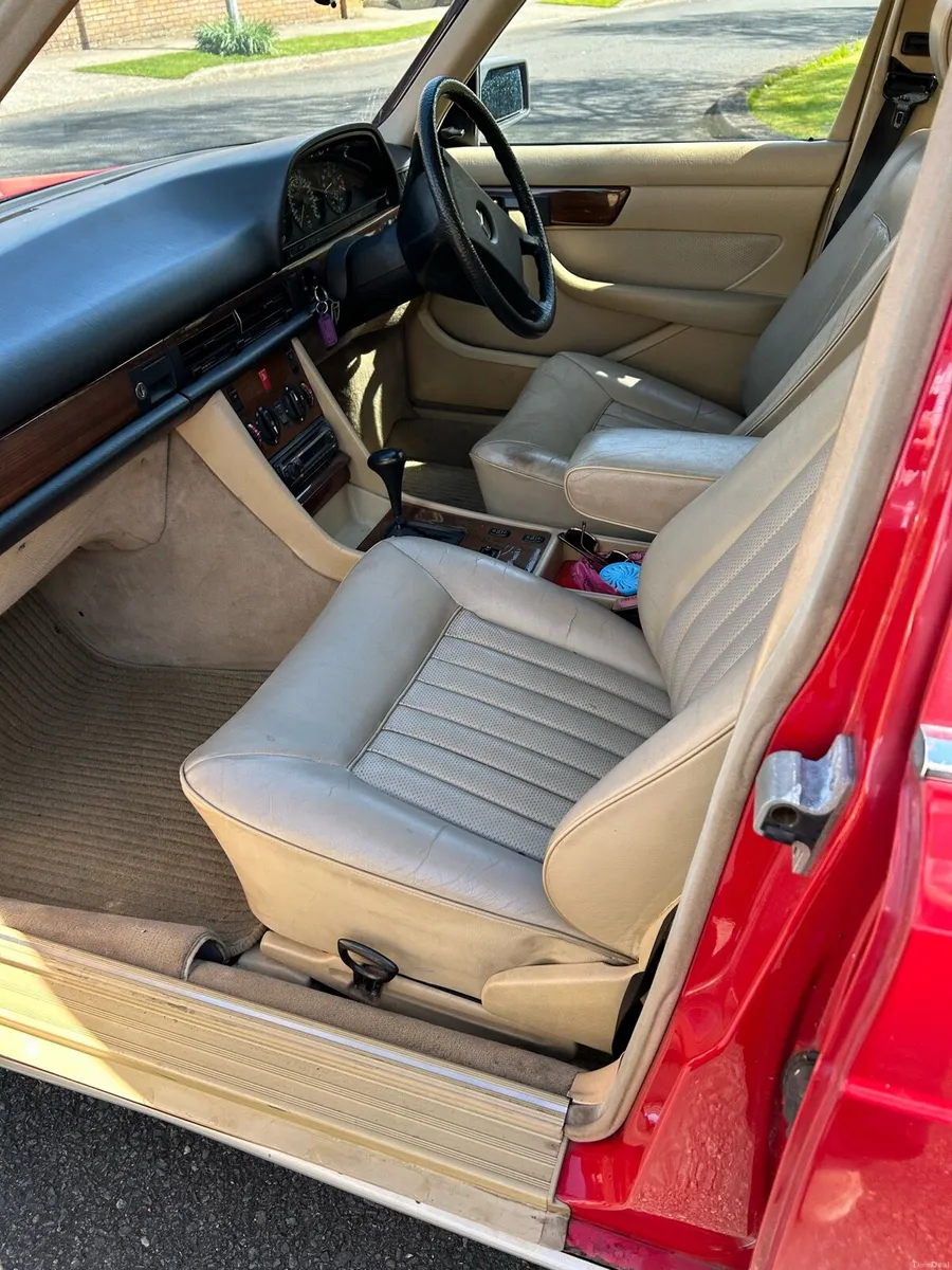 Car - Image 2