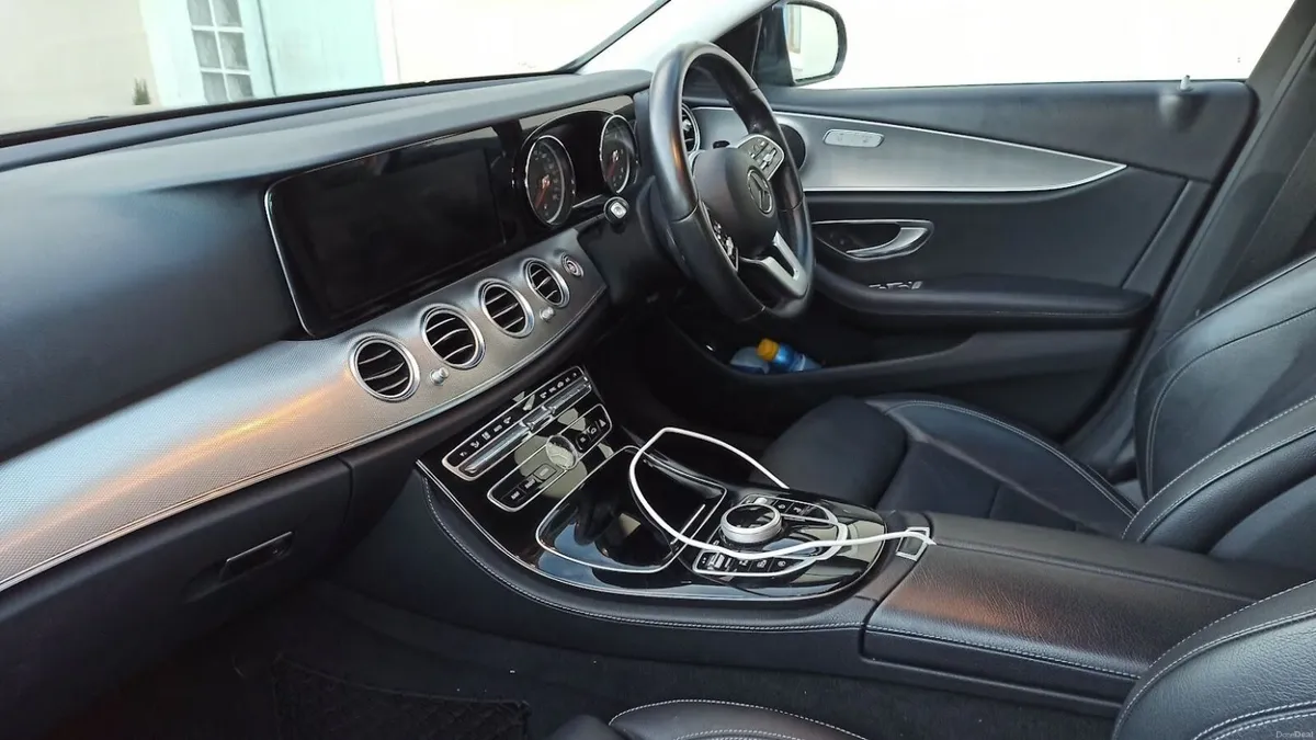 Mercedes-Benz E-Class 2018 - Image 5