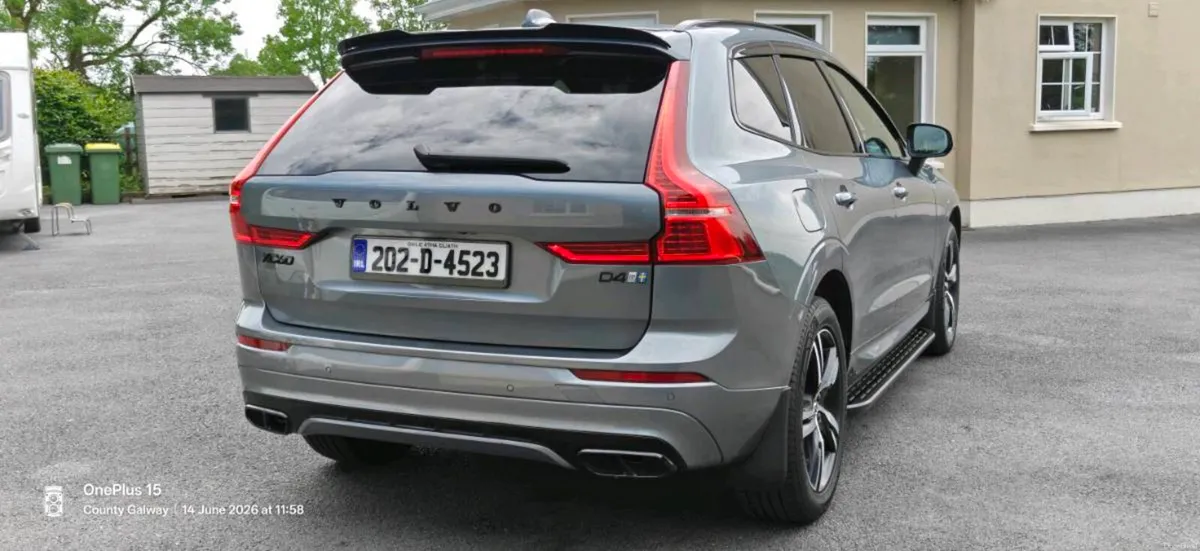 Car - Image 3