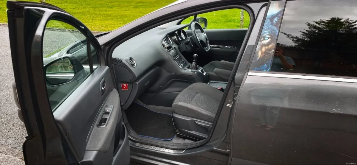 Peugeot 5008 2016  NTC 04/28 - Image 3