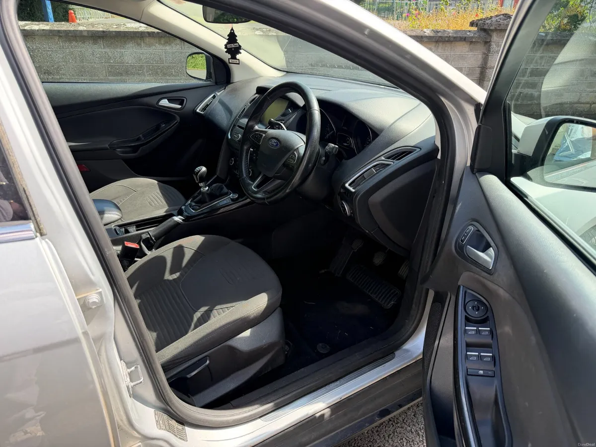Ford Focus 2015 - Image 5