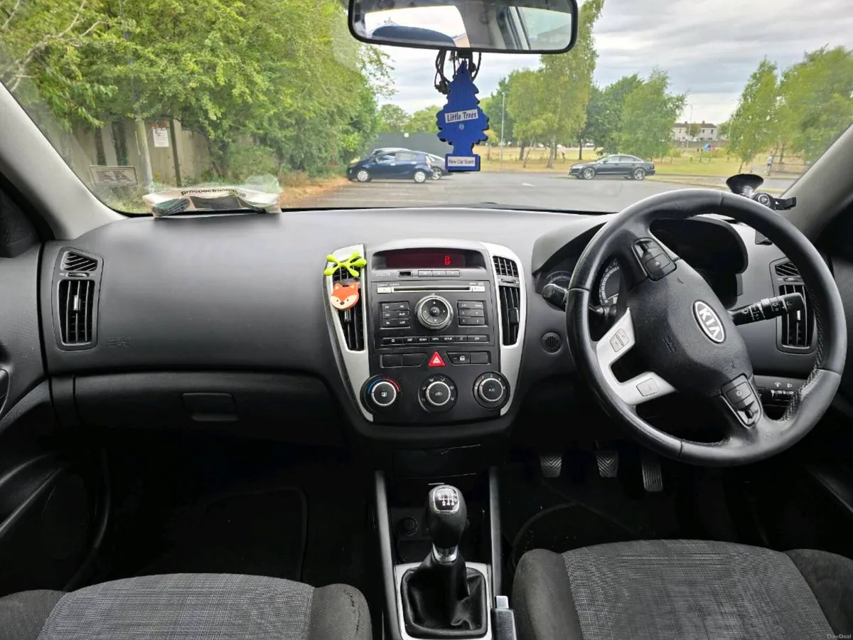 Kia ceed 2010 - Image 6