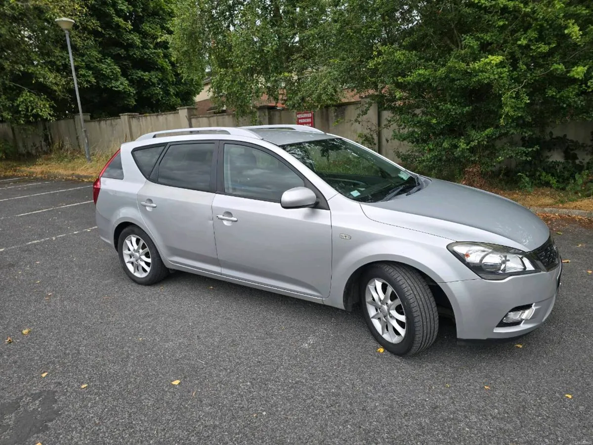 Kia ceed 2010 - Image 1