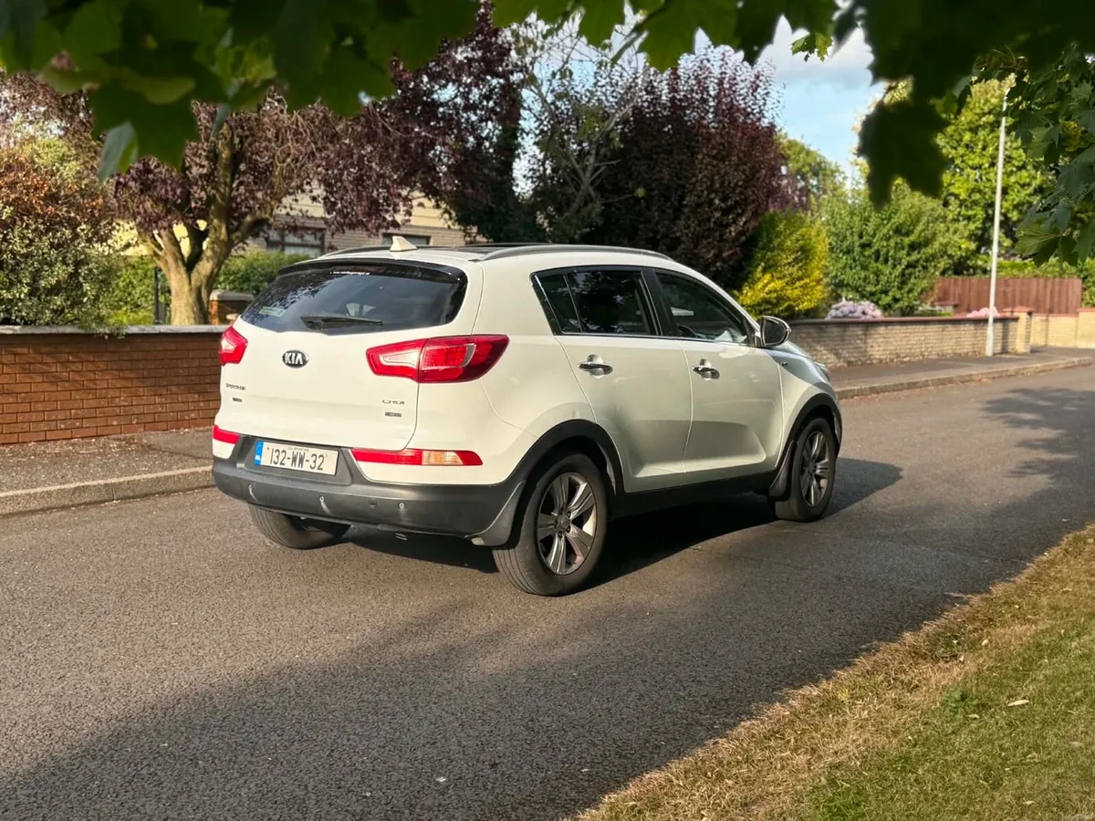 2013 Kia sportage 2L deisel 4X4 nct and tax - Image 3
