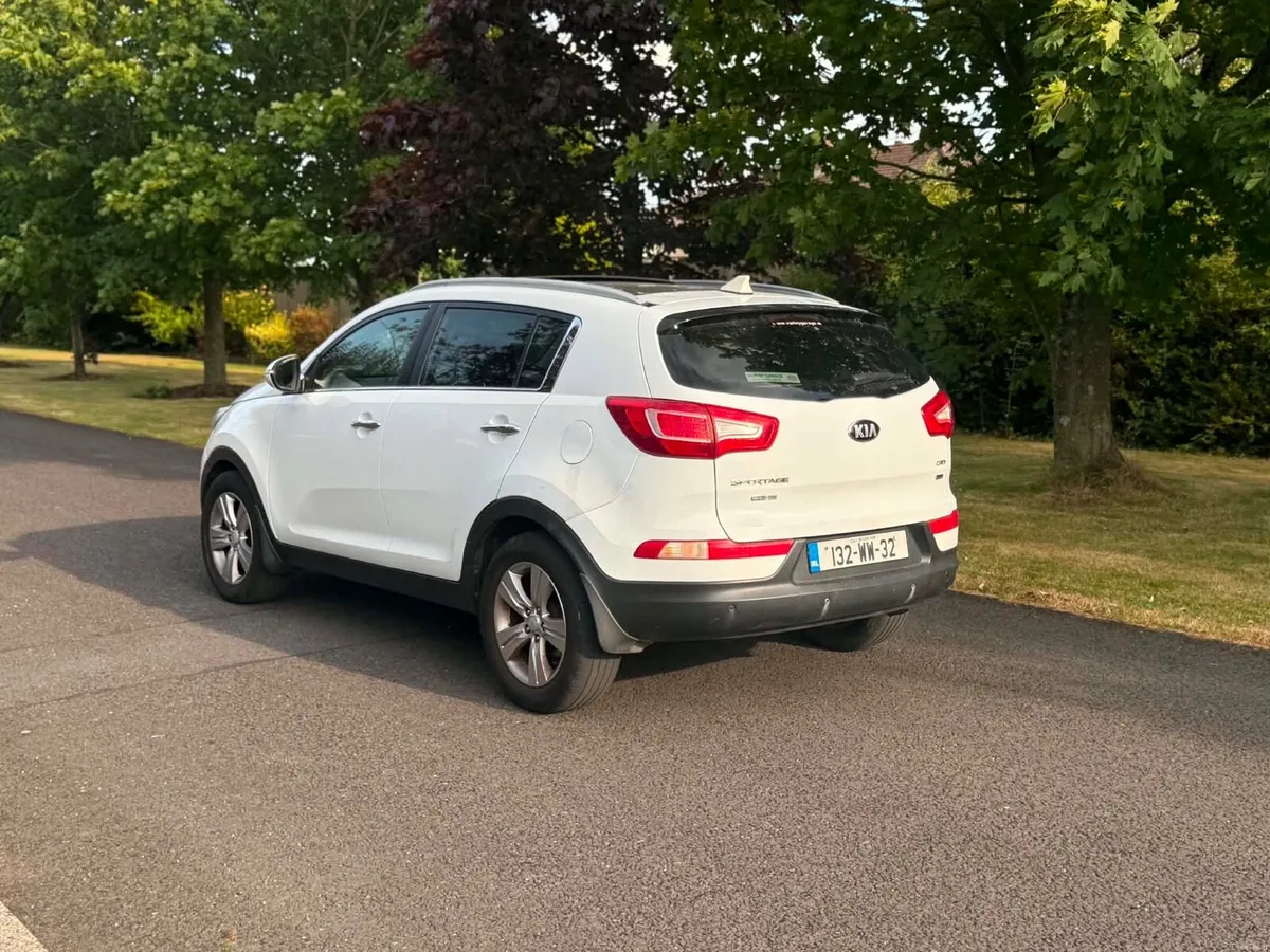 2013 Kia sportage 2L deisel 4X4 nct and tax - Image 5