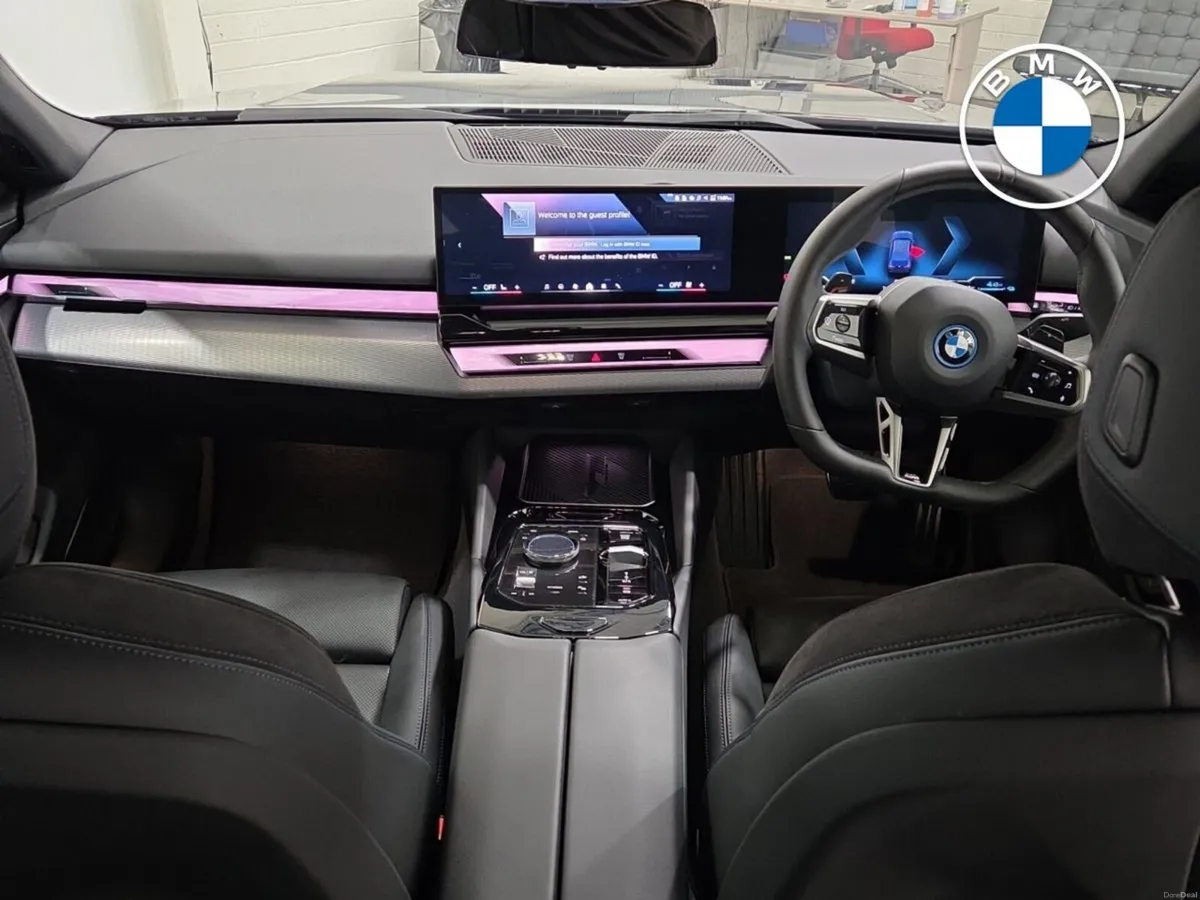 BMW 5-Series 530e M Sport Saloon - Image 4