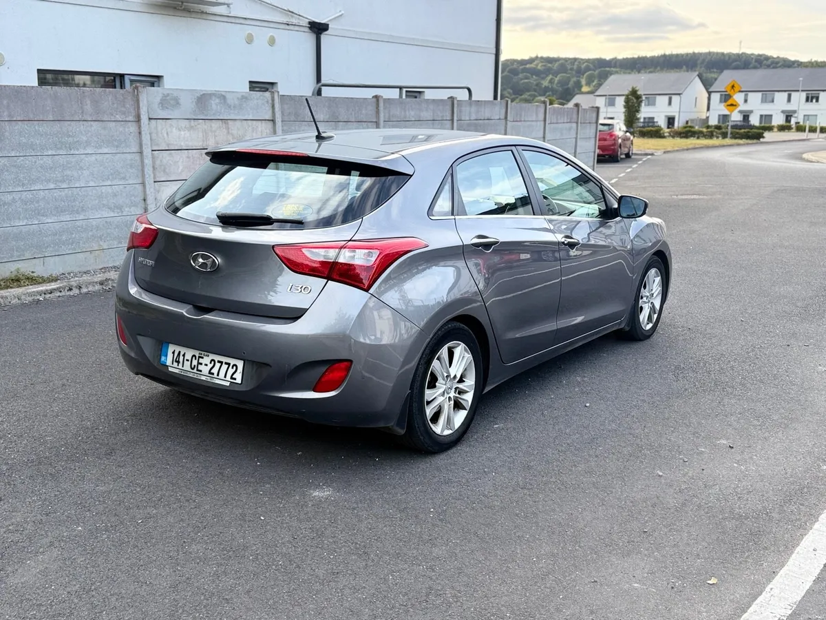 Hyundai i30 2014 - Image 2