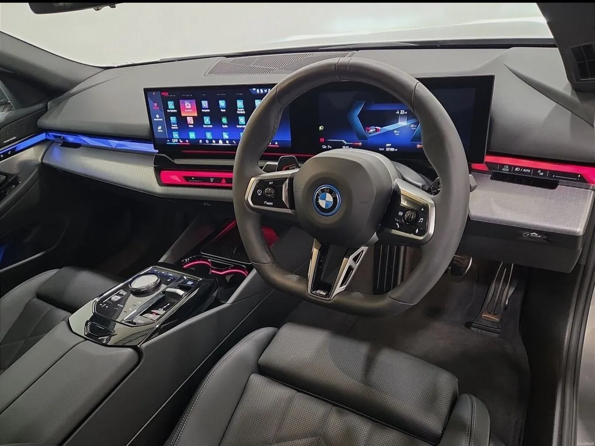 BMW i5 eDrive40 M Sport Pro Saloon - Image 6