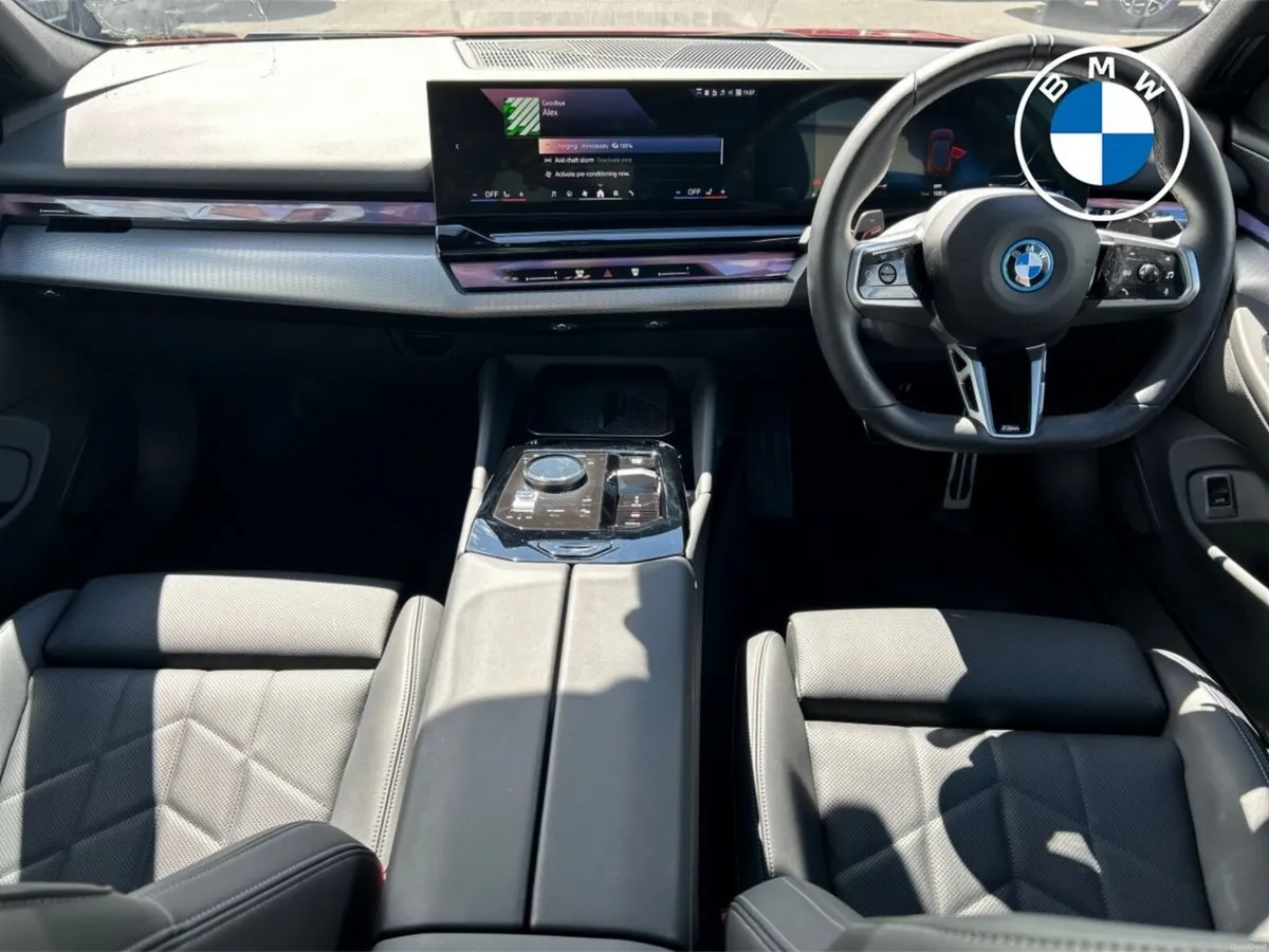 BMW 5-Series 530e M Sport Saloon - Image 4