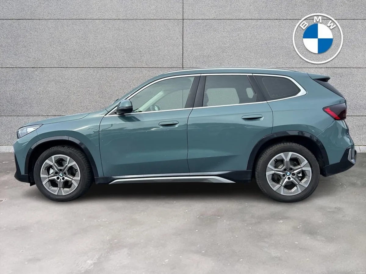BMW iX1 eDrive20 xLine - Image 3