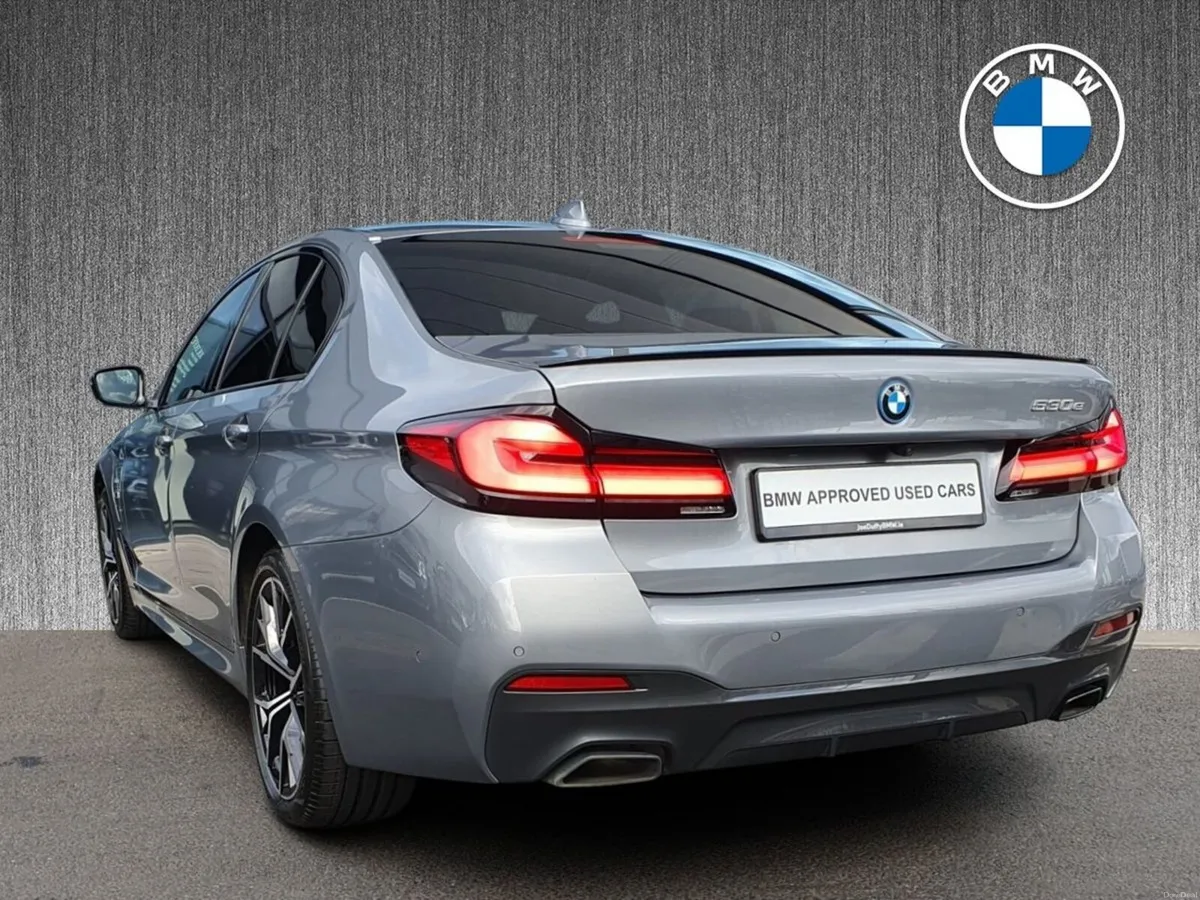 BMW 5-Series 530e M Sport Saloon - Image 2