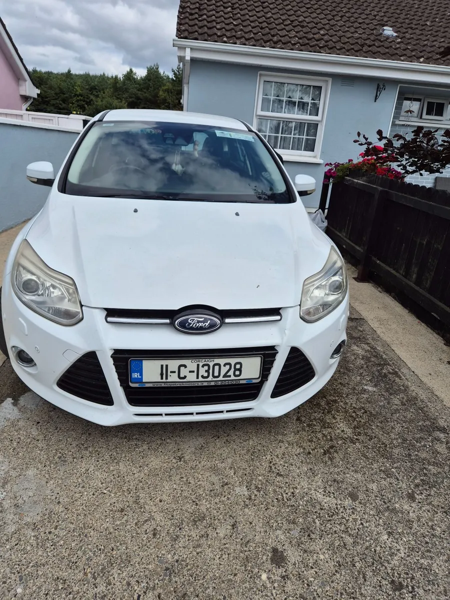 Ford Focus 2011 - Image 2