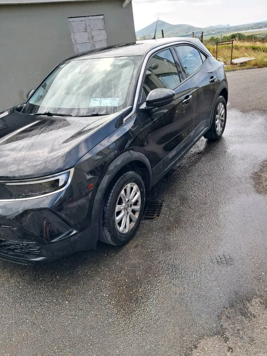 Car - Image 2