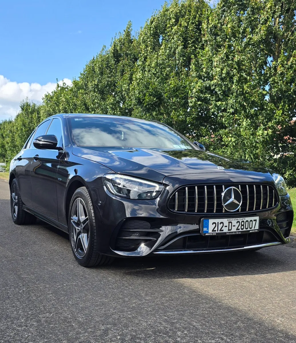 Mercedes E 300de Amg line  EQ Power - Image 1