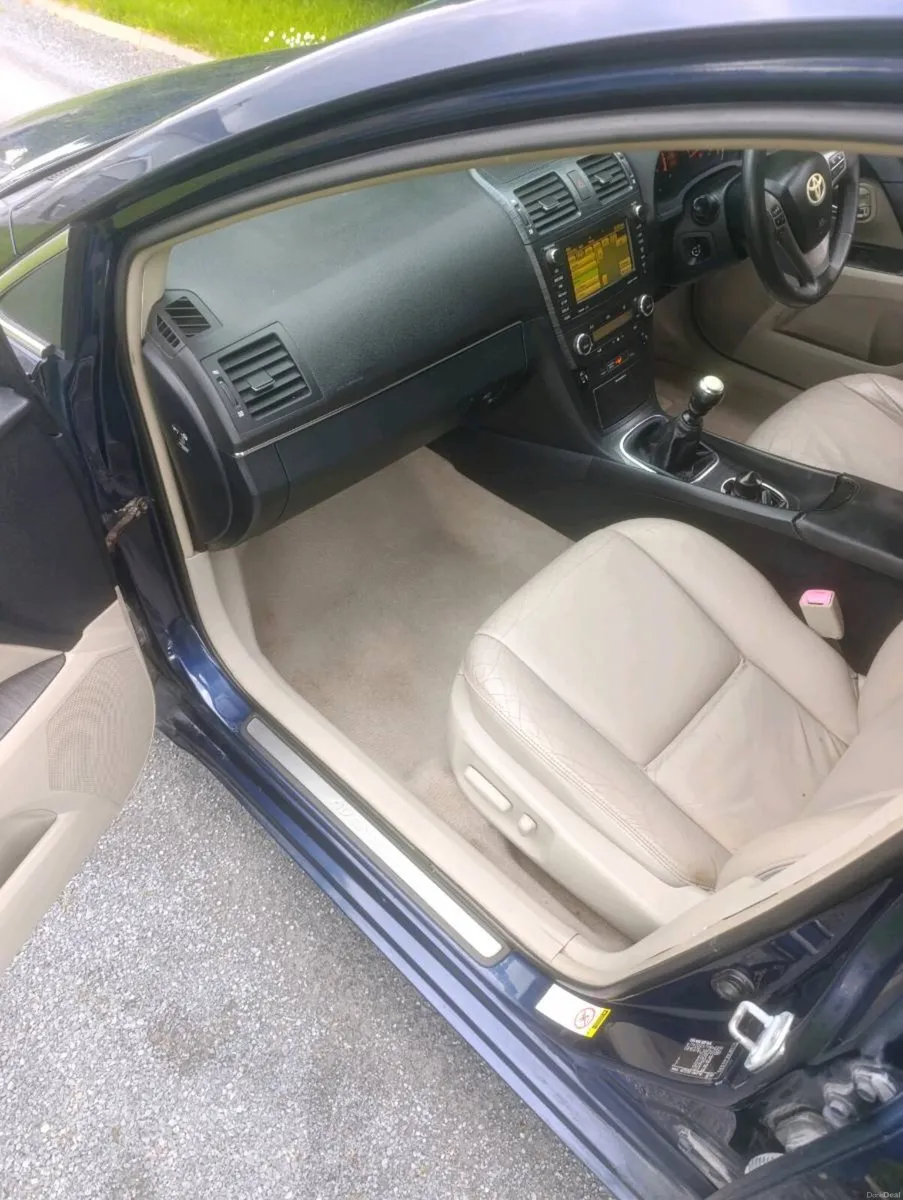 Car - Image 5