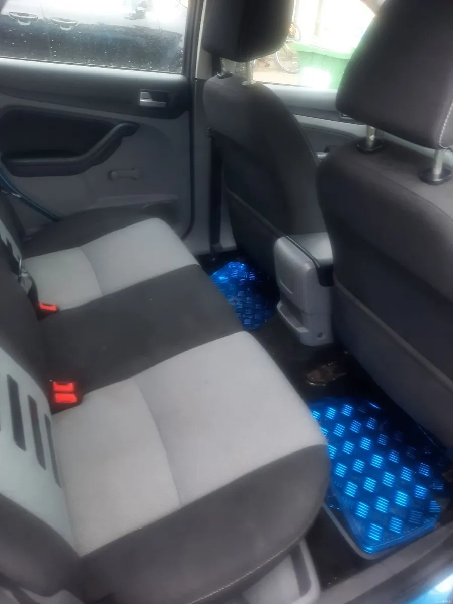 Ford Focus 2009 - Image 3
