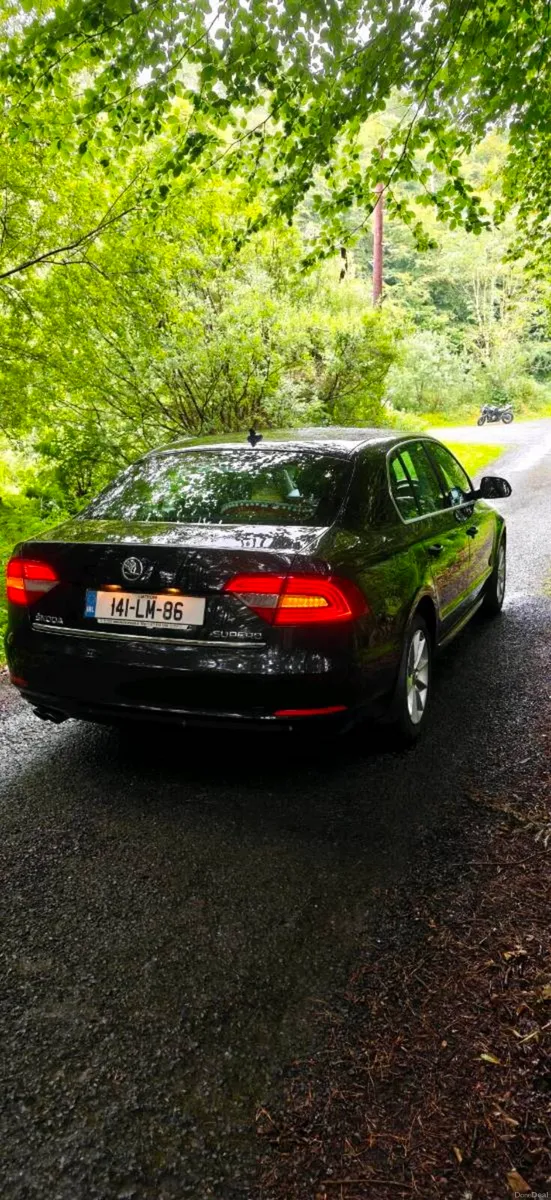 Skoda Superb 2014 - Image 4