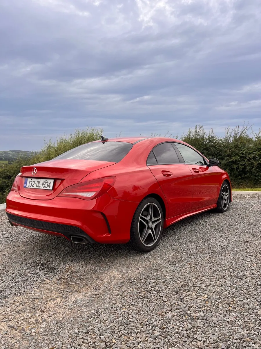 Mercedes-Benz CLA 180 AMG SPORT - Image 4