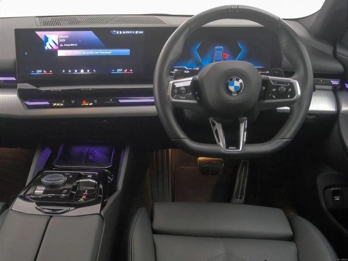 BMW 5-Series 520i M Sport Saloon - Image 5