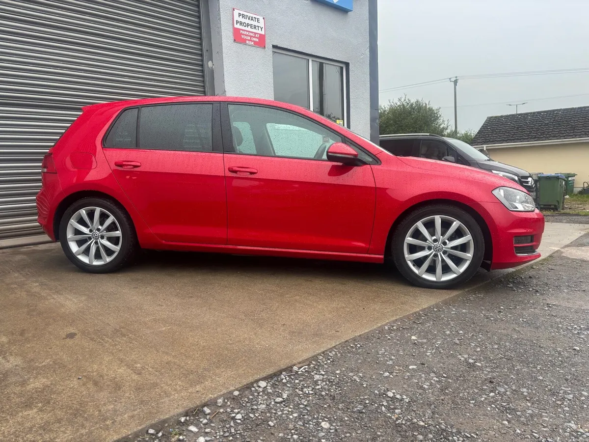 Volkswagen Golf - Image 4