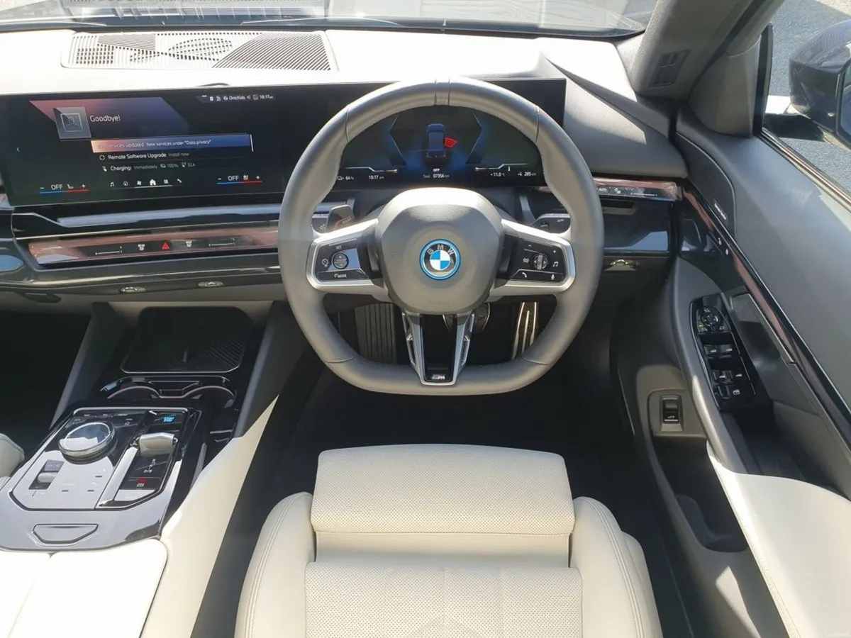 BMW i5 eDrive40 M Sport Saloon - Image 5