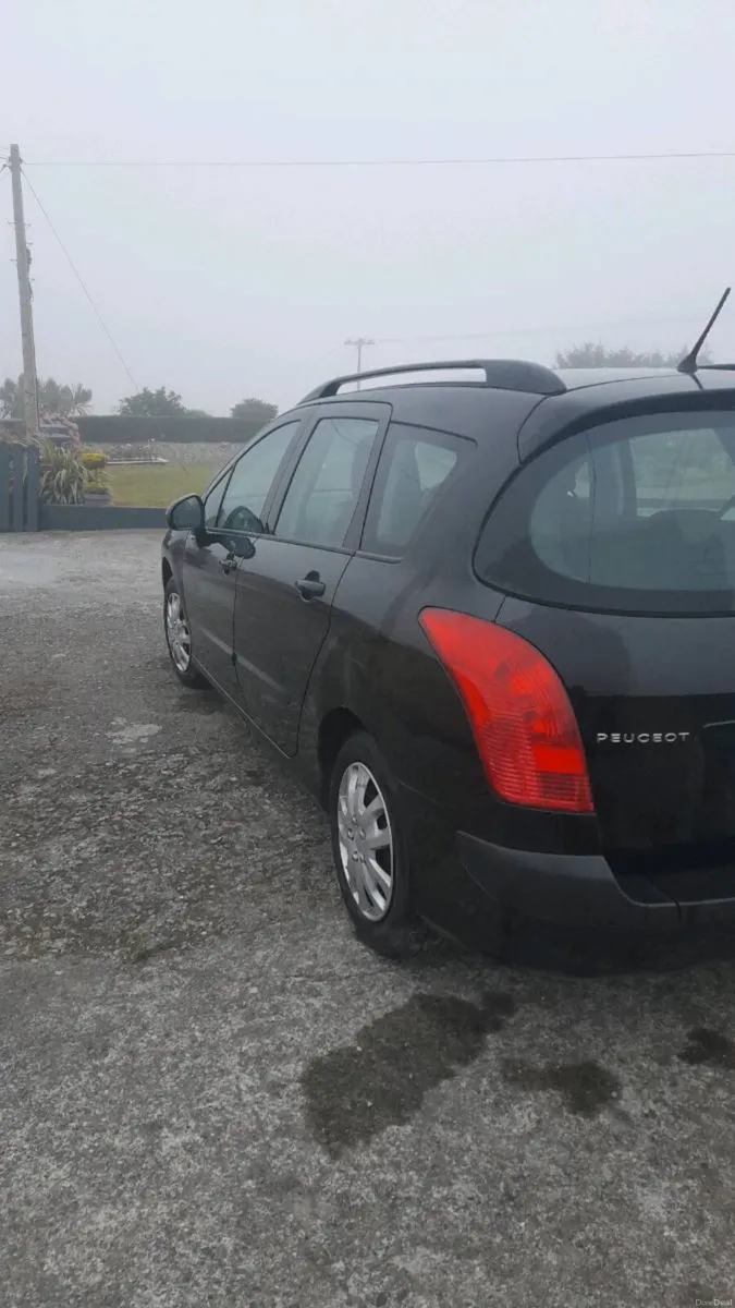 car - Image 2