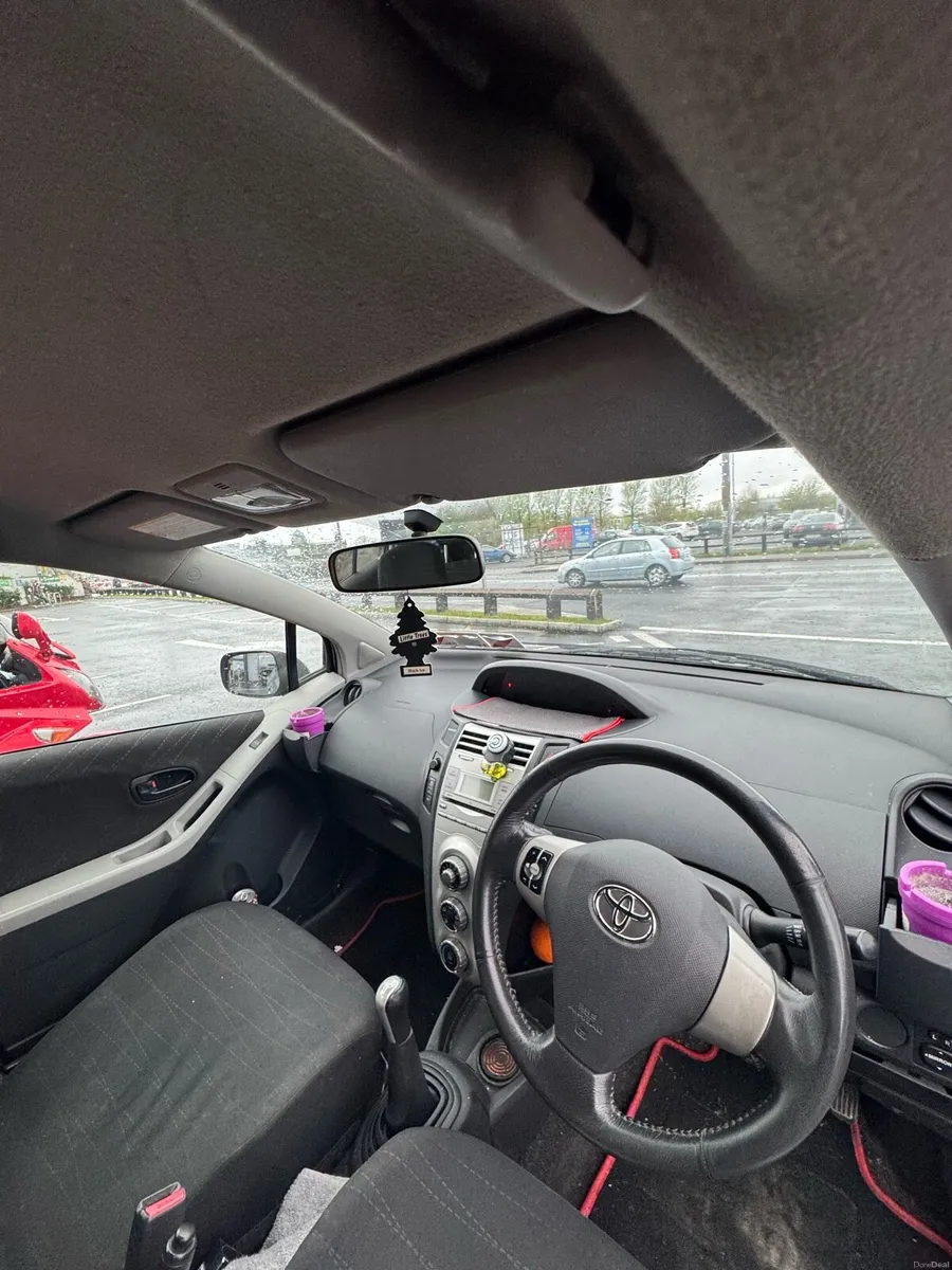 Toyota Yaris - Image 5