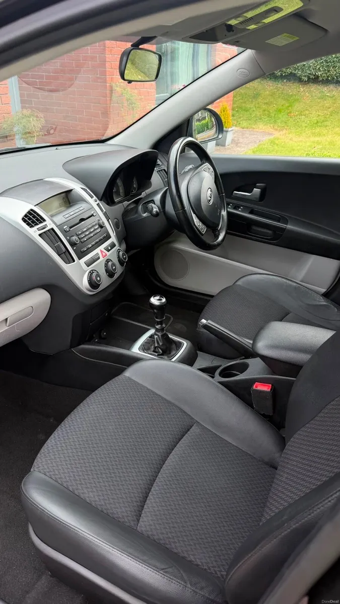 Kia Ceed - Image 6