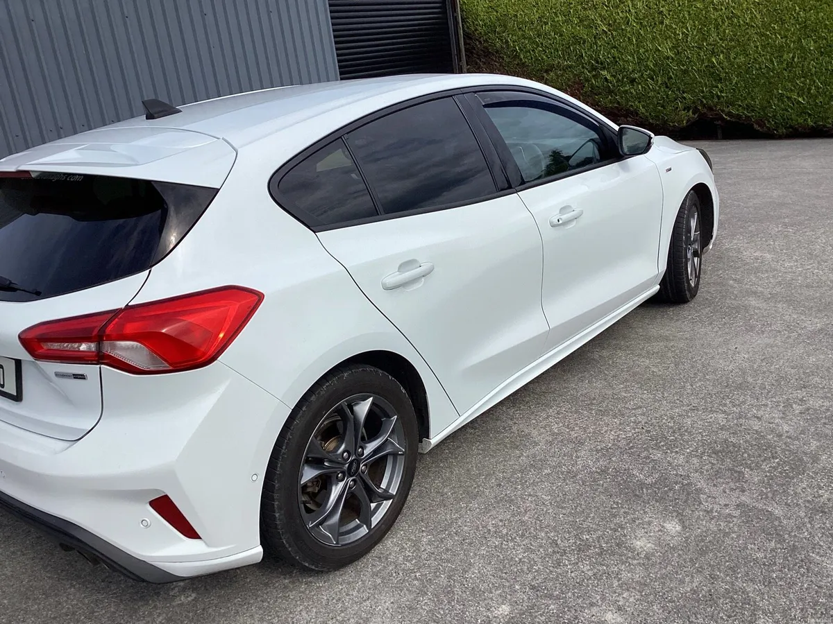 FORD FOCUS - Image 3