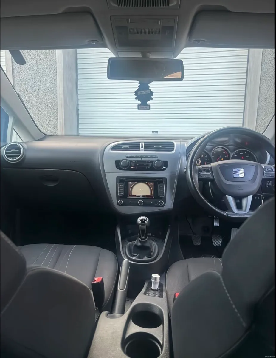 Seat Leon - LOW KM - Image 2